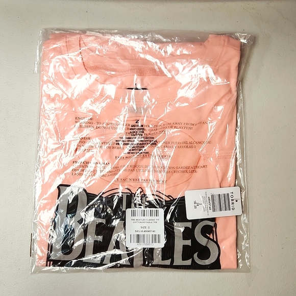 ❤️NWT VINTAGE TORRID - TEE THE BEATLES JOHN LENNON SGT PEPPER - PLUS SIZE - Picture 4 of 14